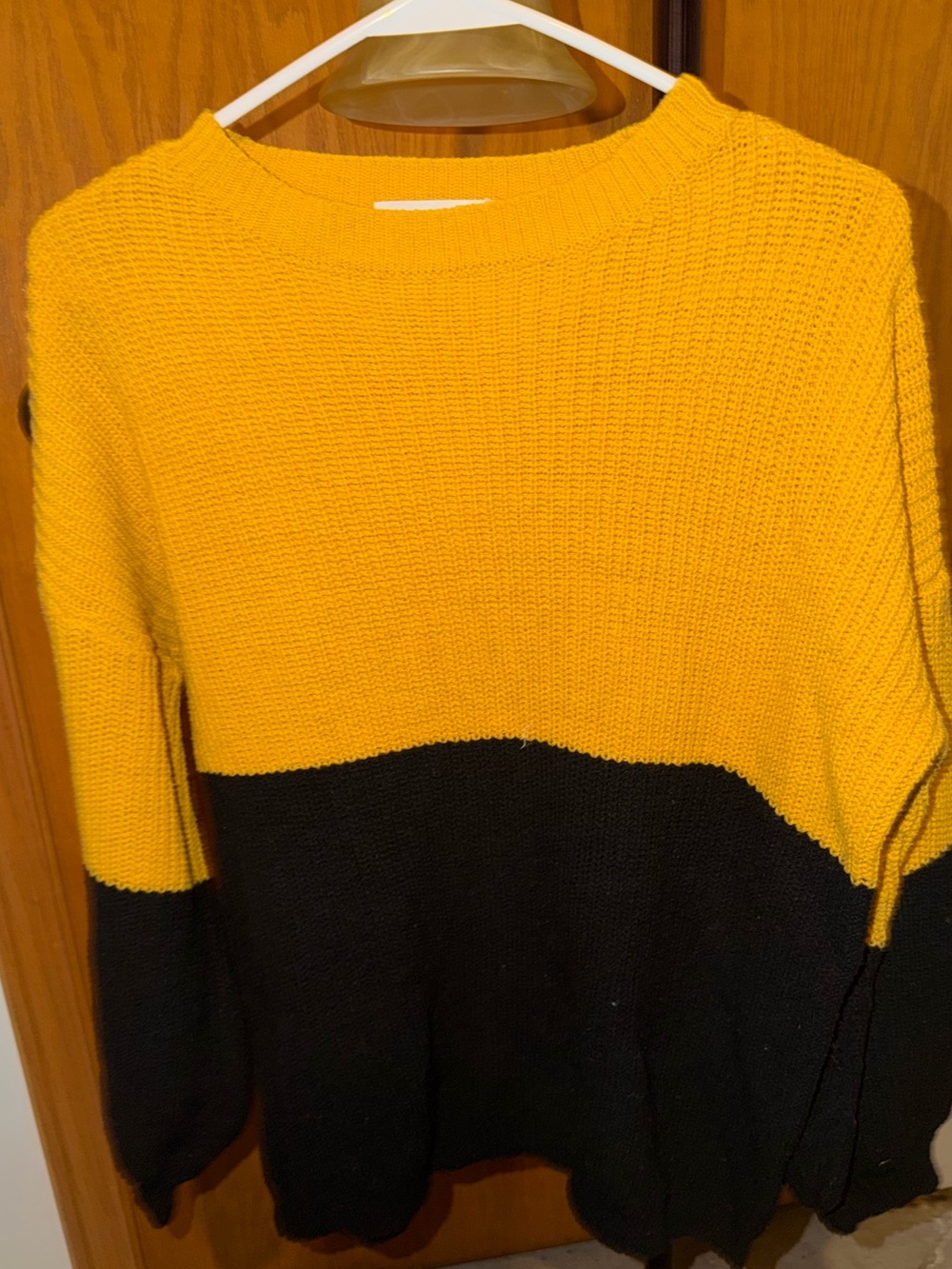 Colorblock Crewneck Sweater in Yellow and Black